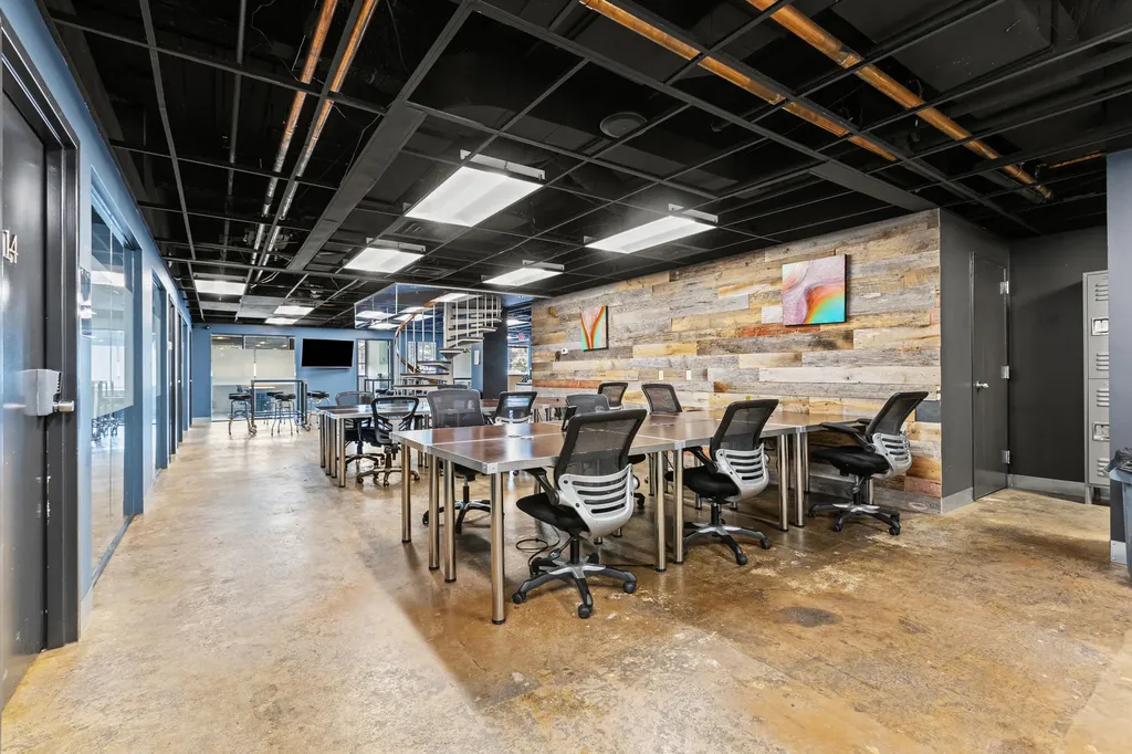 110 W Vine Street Lexington KY 40507