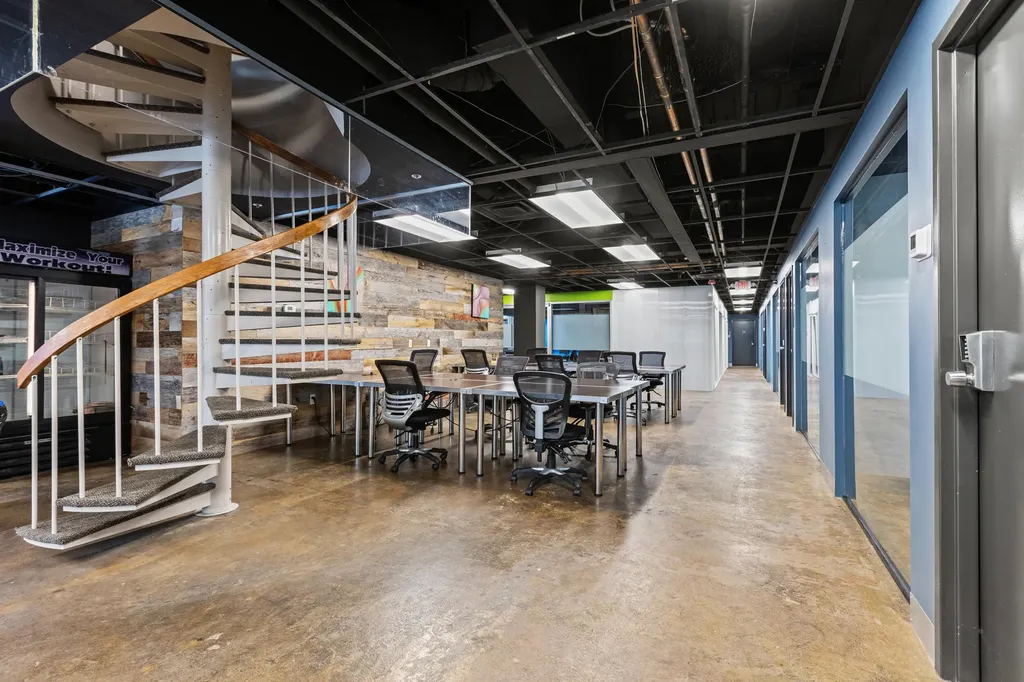 110 W Vine Street Lexington KY 40507