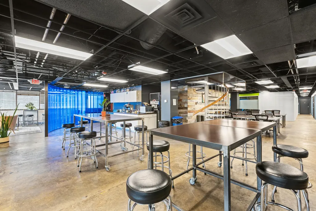 110 W Vine Street Lexington KY 40507