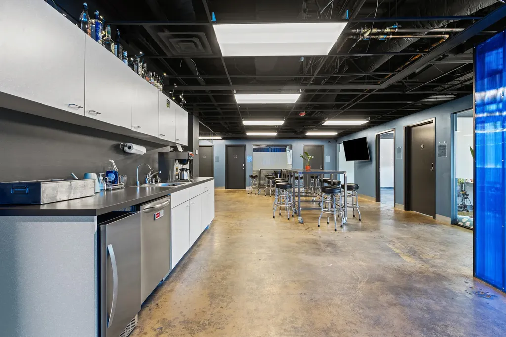 110 W Vine Street Lexington KY 40507