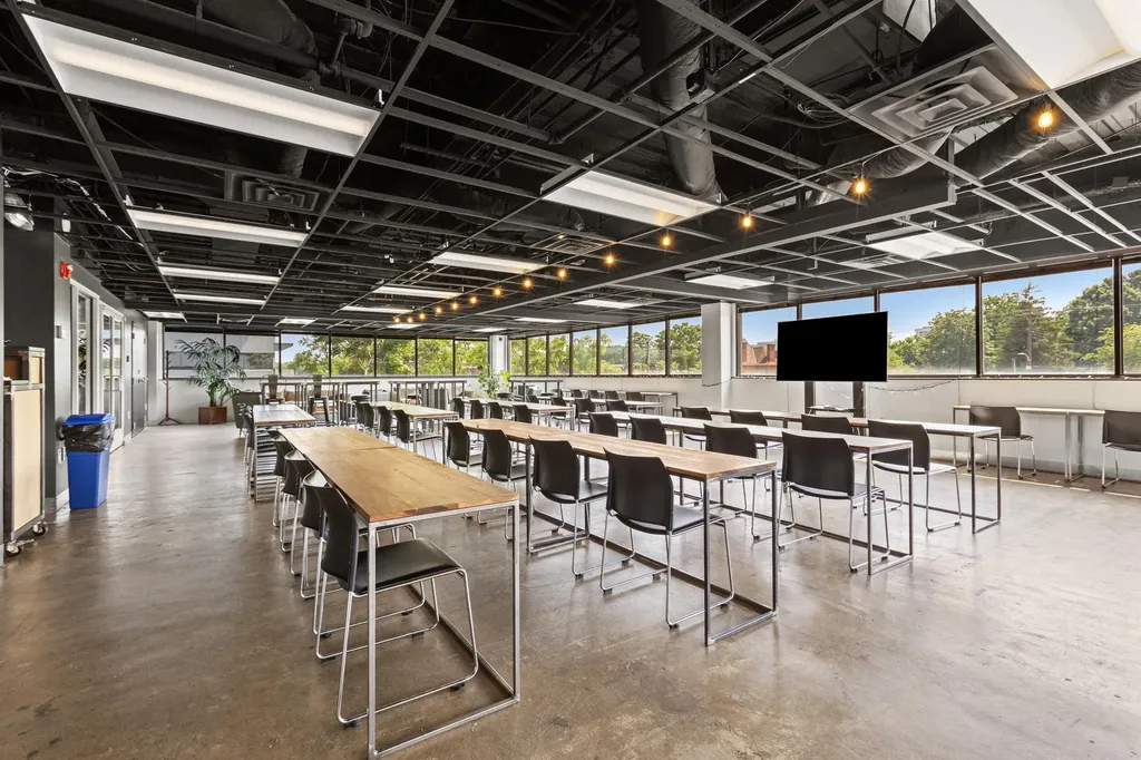 110 W Vine Street Lexington KY 40507