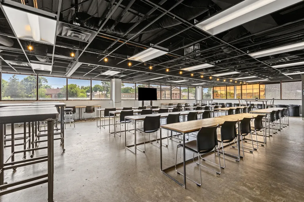 110 W Vine Street Lexington KY 40507
