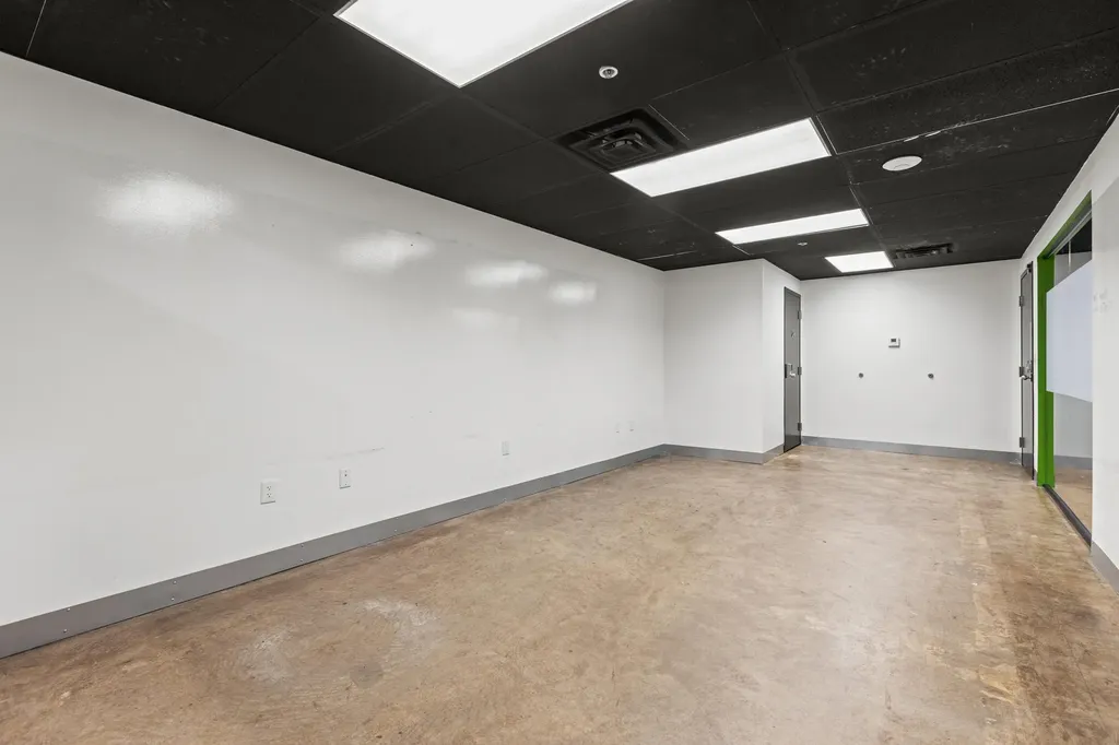 110 W Vine Street Lexington KY 40507