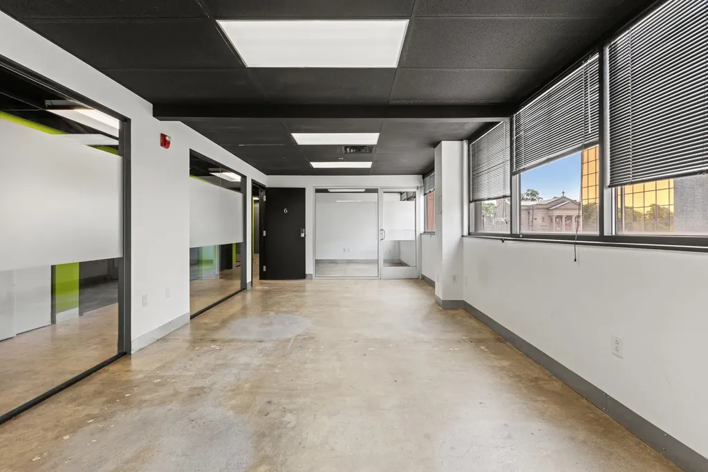 110 W Vine Street Lexington KY 40507