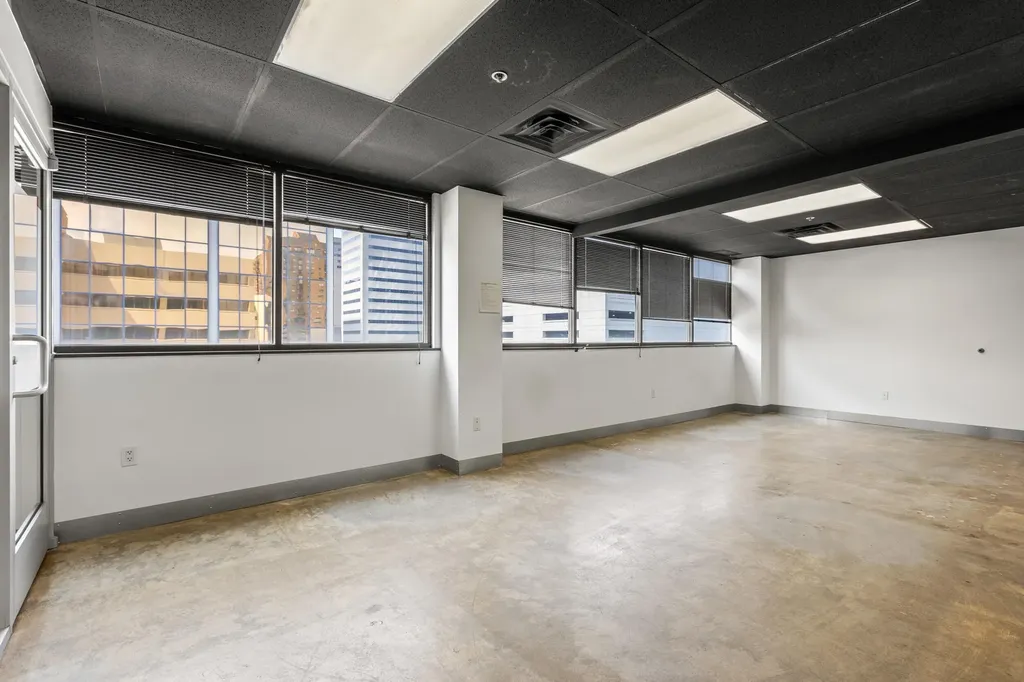 110 W Vine Street Lexington KY 40507