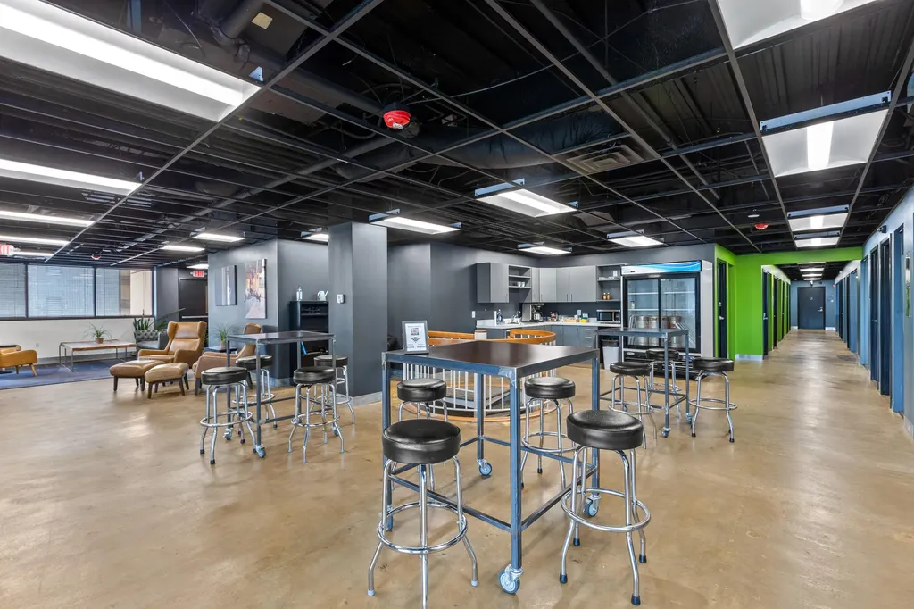 110 W Vine Street Lexington KY 40507