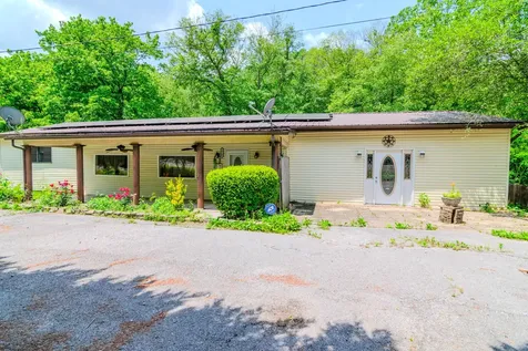 970 Highway 3001 Coalgood KY 40818