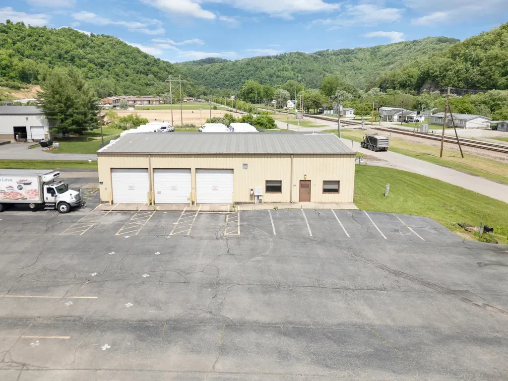 427 Cliff Road Prestonsburg KY 41653