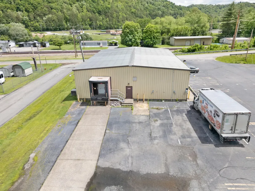 427 Cliff Road Prestonsburg KY 41653