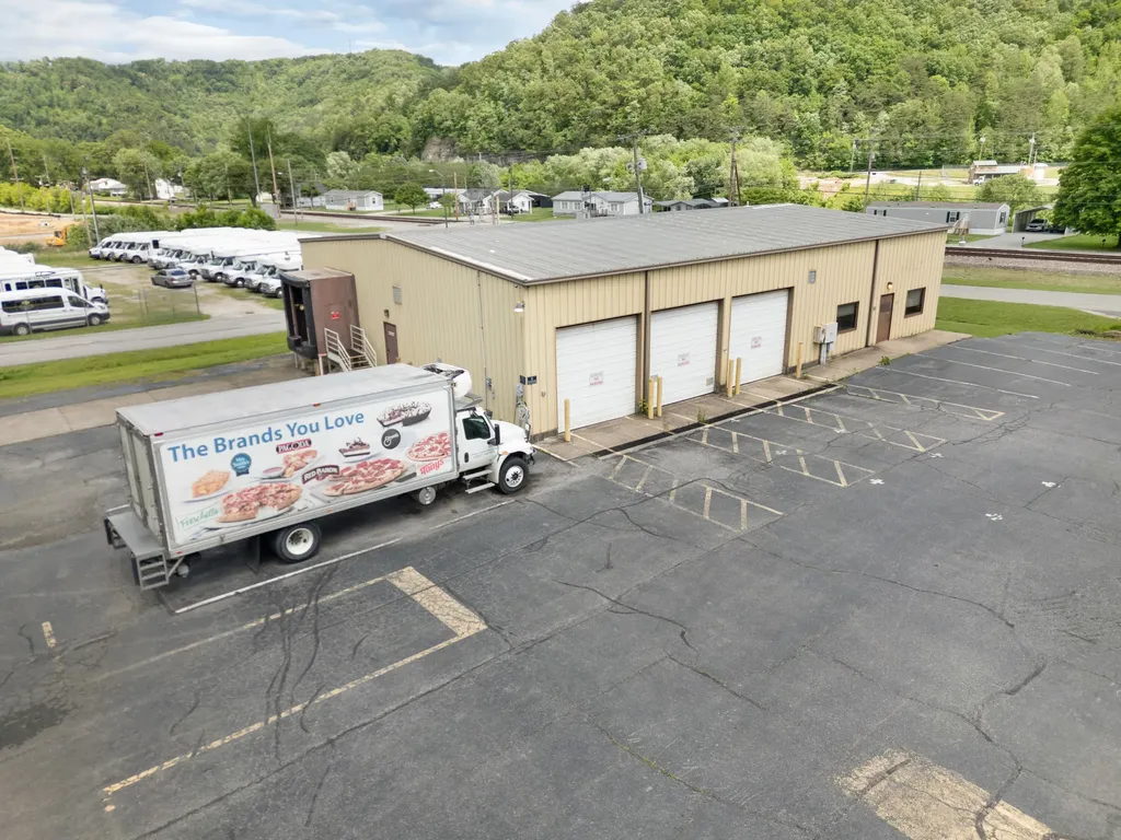 427 Cliff Road Prestonsburg KY 41653