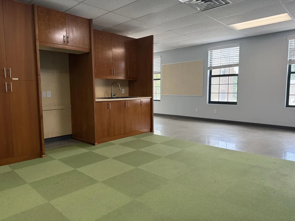 201-217 N Main Street Versailles KY 40383