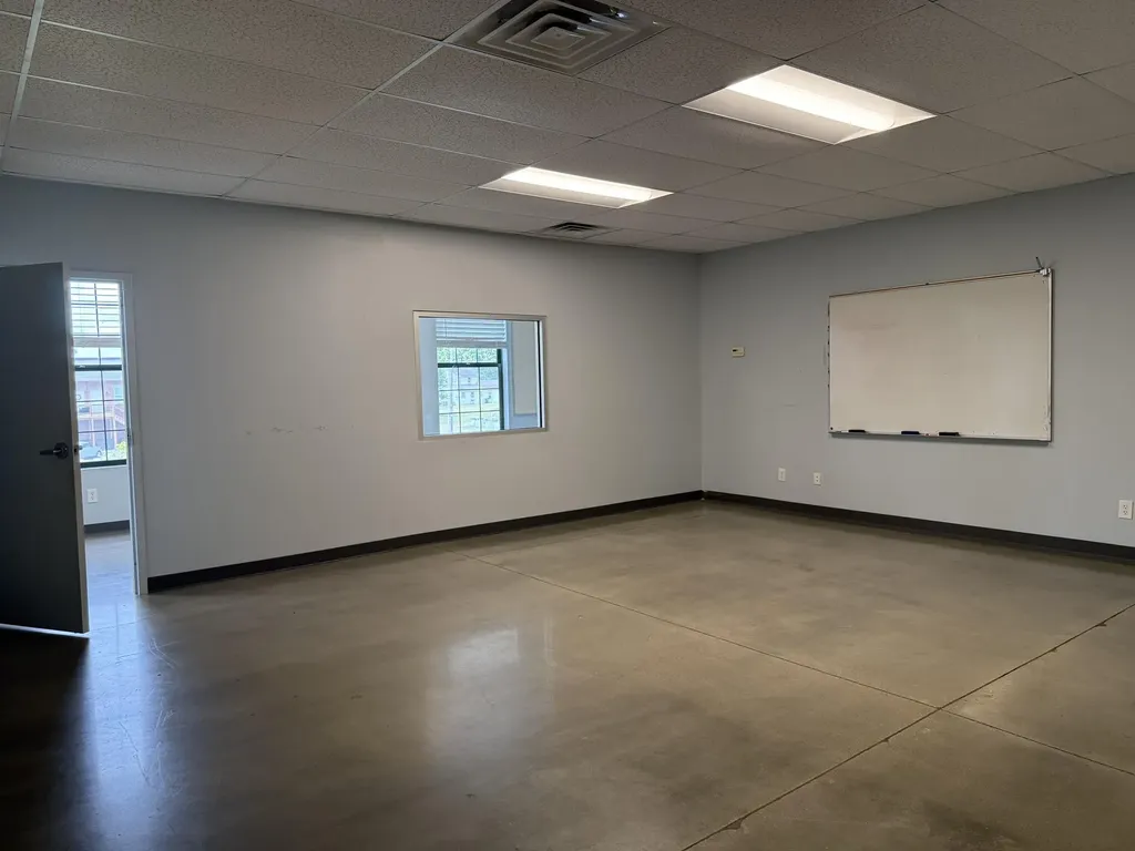 201-217 N Main Street Versailles KY 40383