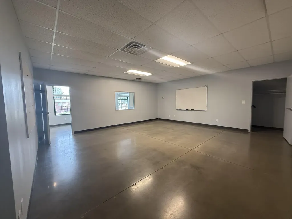201-217 N Main Street Versailles KY 40383