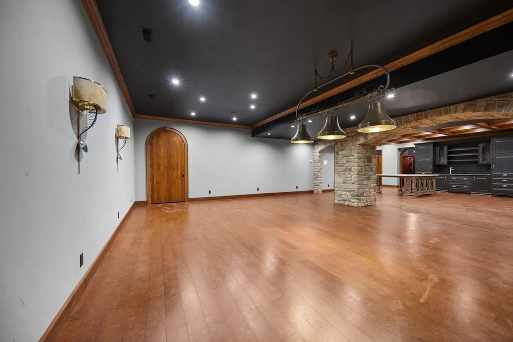 1360 State Highway 92 Jamestown KY 42629