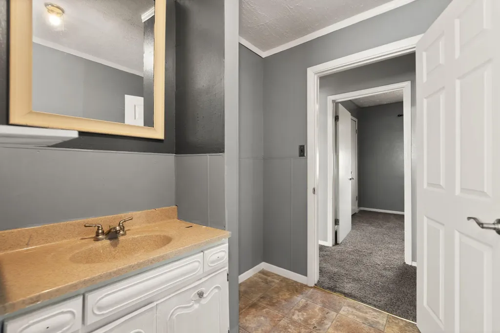 3947 Greenmount Bond Road London KY 40741