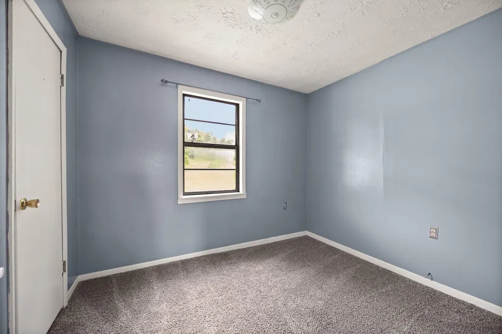 3947 Greenmount Bond Road London KY 40741