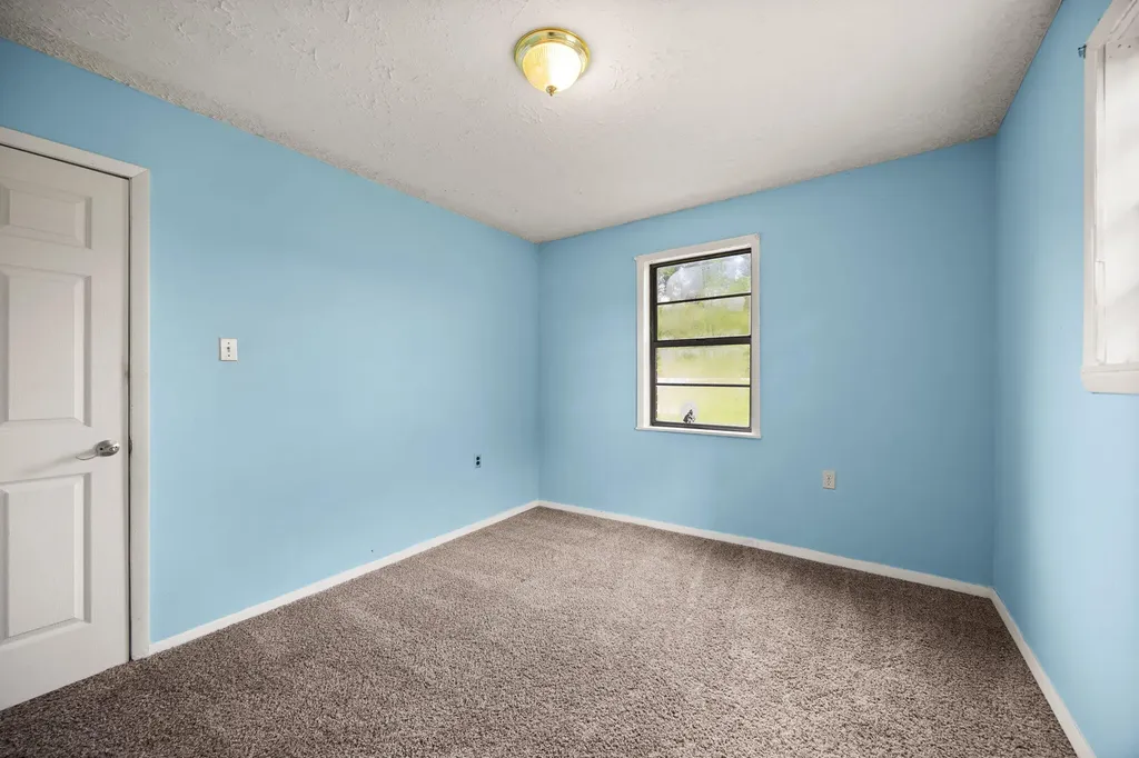 3947 Greenmount Bond Road London KY 40741