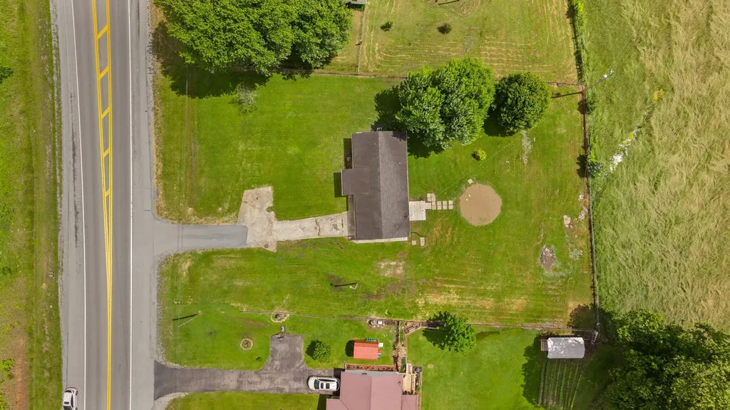 3947 Greenmount Bond Road London KY 40741