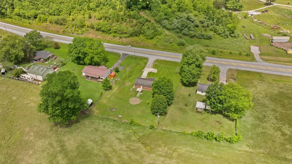 3947 Greenmount Bond Road London KY 40741