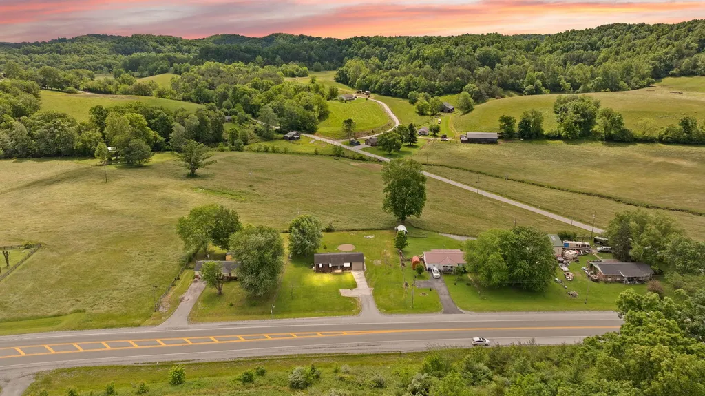 3947 Greenmount Bond Road London KY 40741