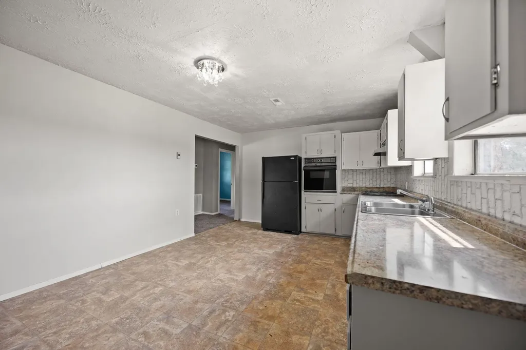 3947 Greenmount Bond Road London KY 40741