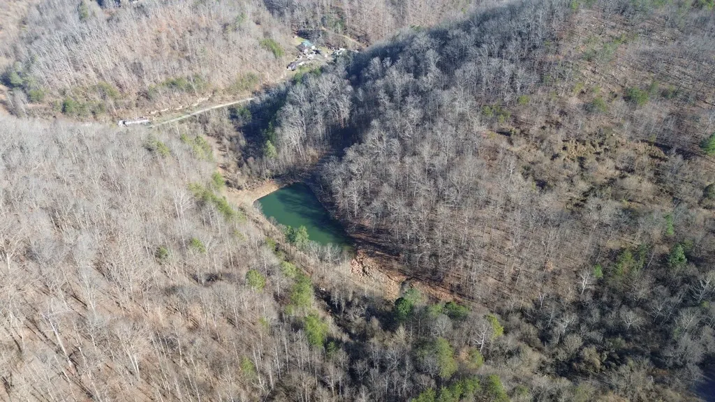 150 Sycamore Creek Road Van Lear KY 41265