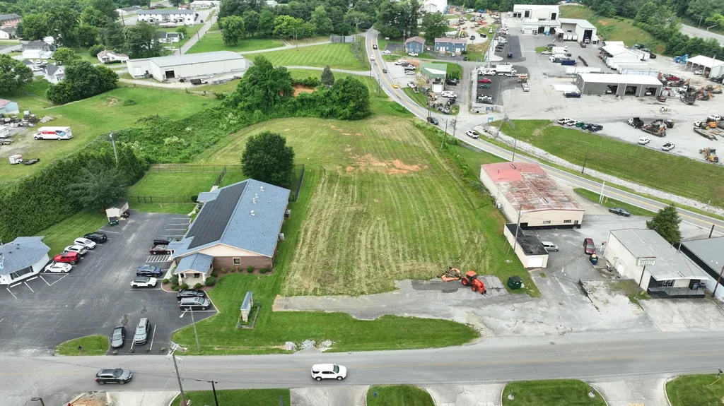 143 W Highway 80 Somerset KY 42503