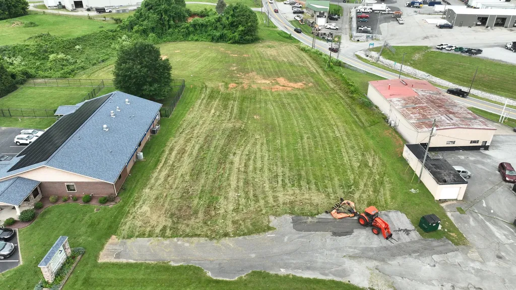 143 W Highway 80 Somerset KY 42503