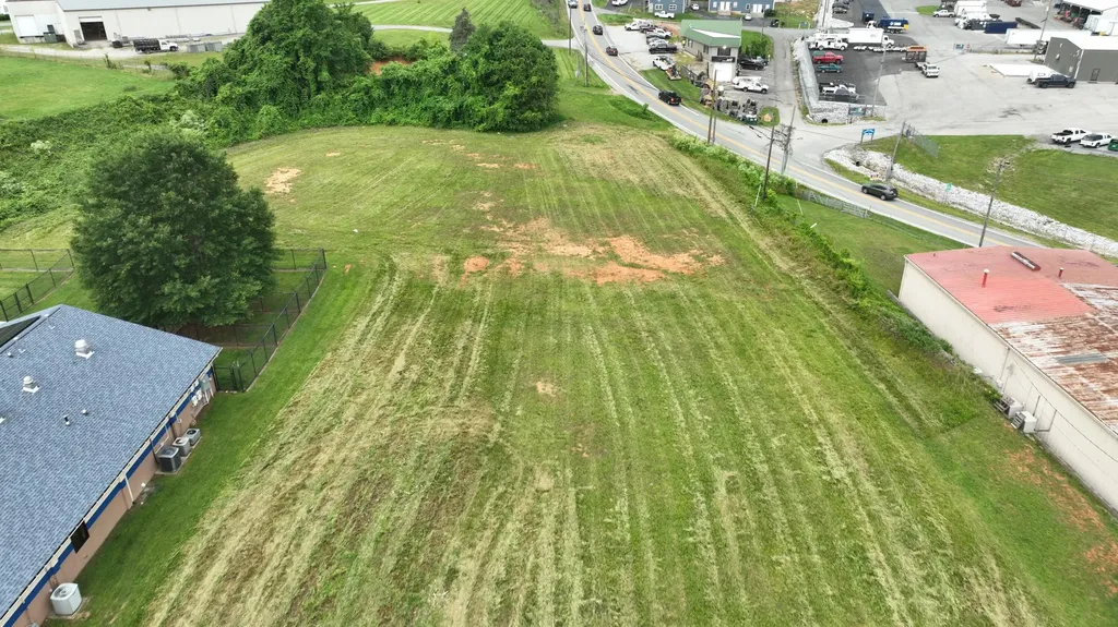 143 W Highway 80 Somerset KY 42503