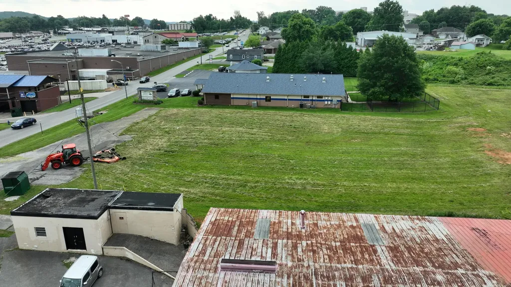 143 W Highway 80 Somerset KY 42503