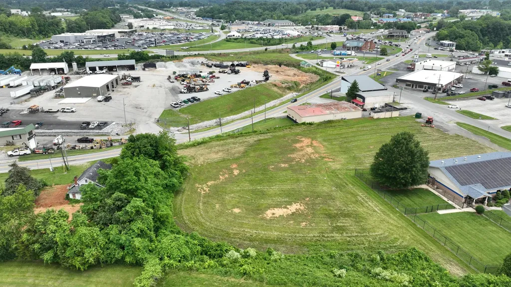 143 W Highway 80 Somerset KY 42503
