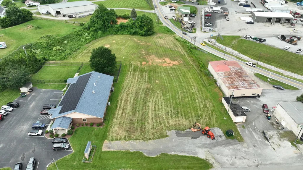 143 W Highway 80 Somerset KY 42503