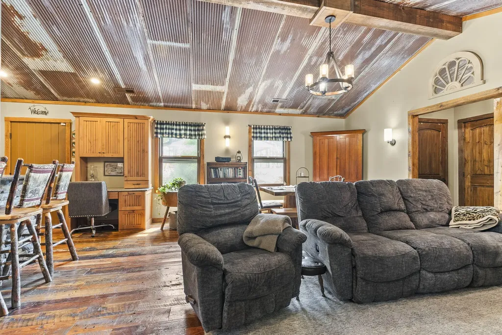 300 Keller Waits Lane Cynthiana KY 41031