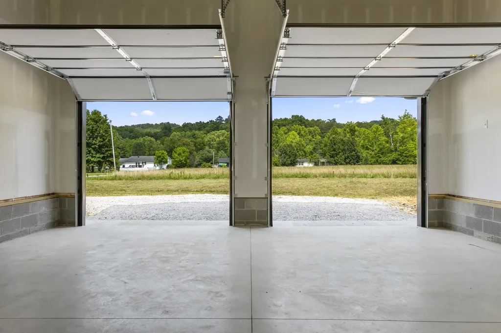 138 Hickory Grove Lane Stanton KY 40380