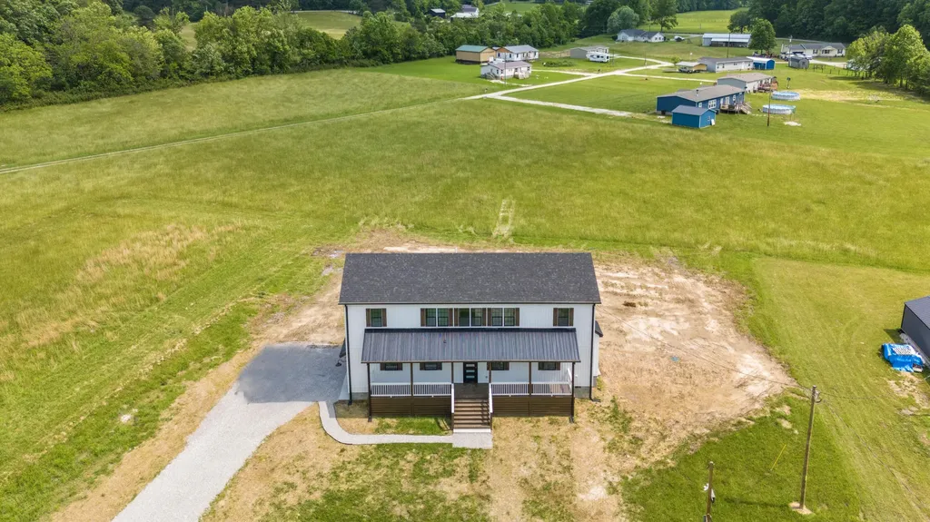 138 Hickory Grove Lane Stanton KY 40380