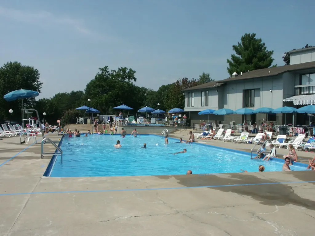101-3 Woodson Bend Resort Bronston KY 42518
