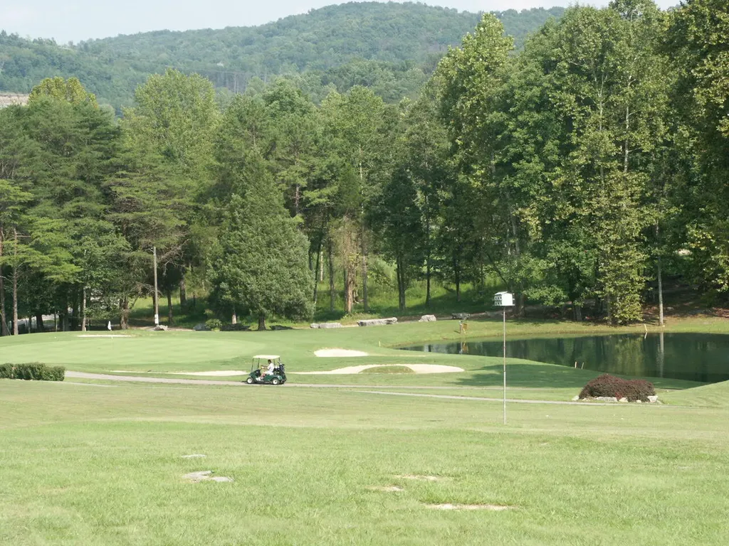 101-3 Woodson Bend Resort Bronston KY 42518