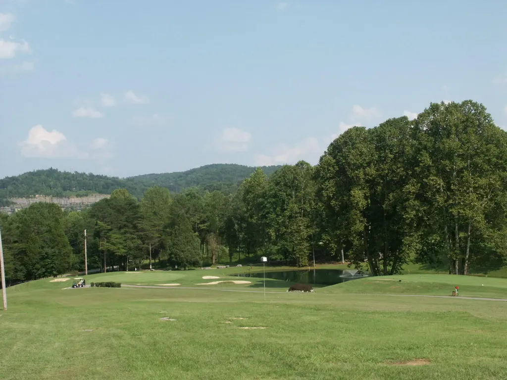 101-3 Woodson Bend Resort Bronston KY 42518