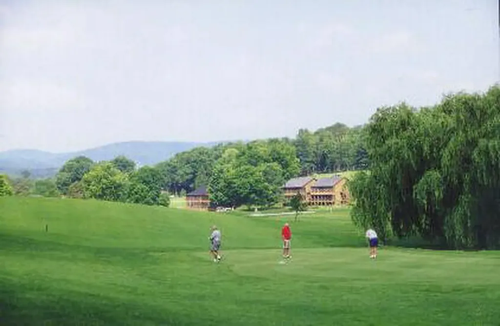 101-3 Woodson Bend Resort Bronston KY 42518