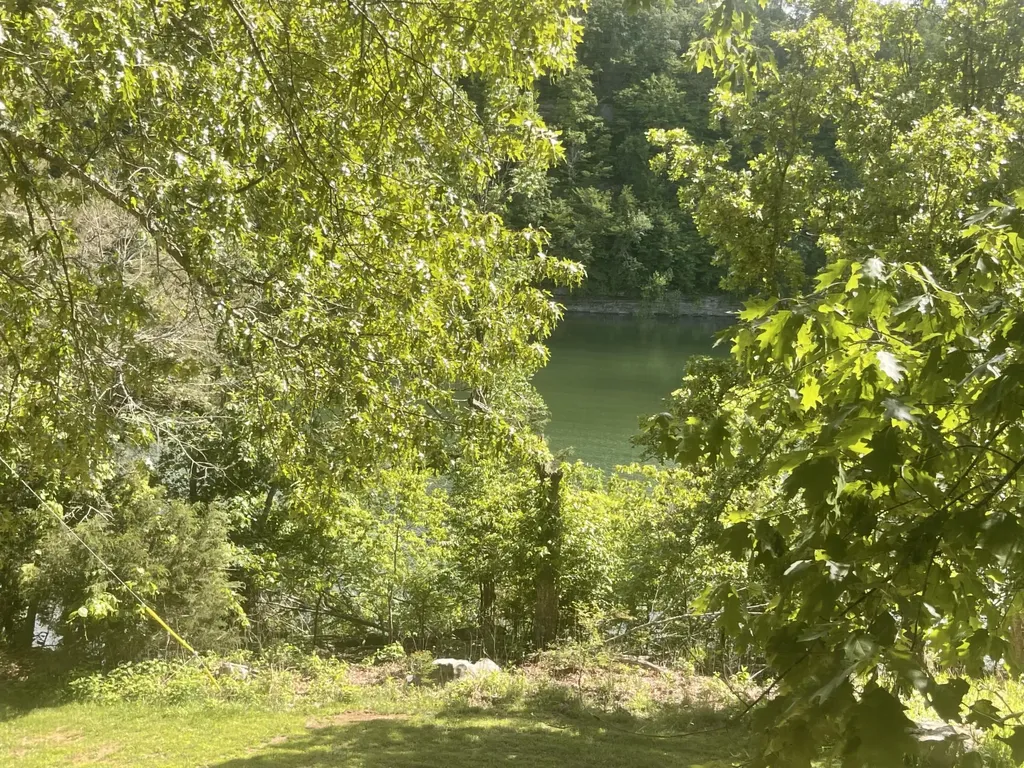 101-3 Woodson Bend Resort Bronston KY 42518