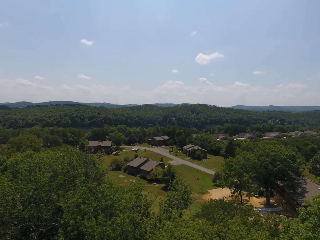 101-3 Woodson Bend Resort Bronston KY 42518