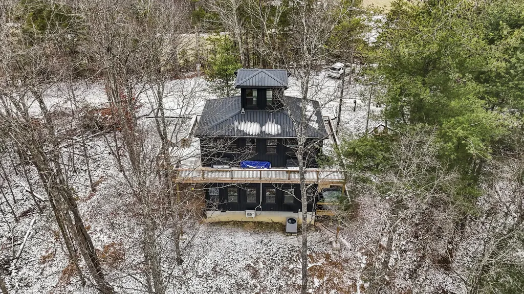 52 West Spencer Road Campton KY 41301