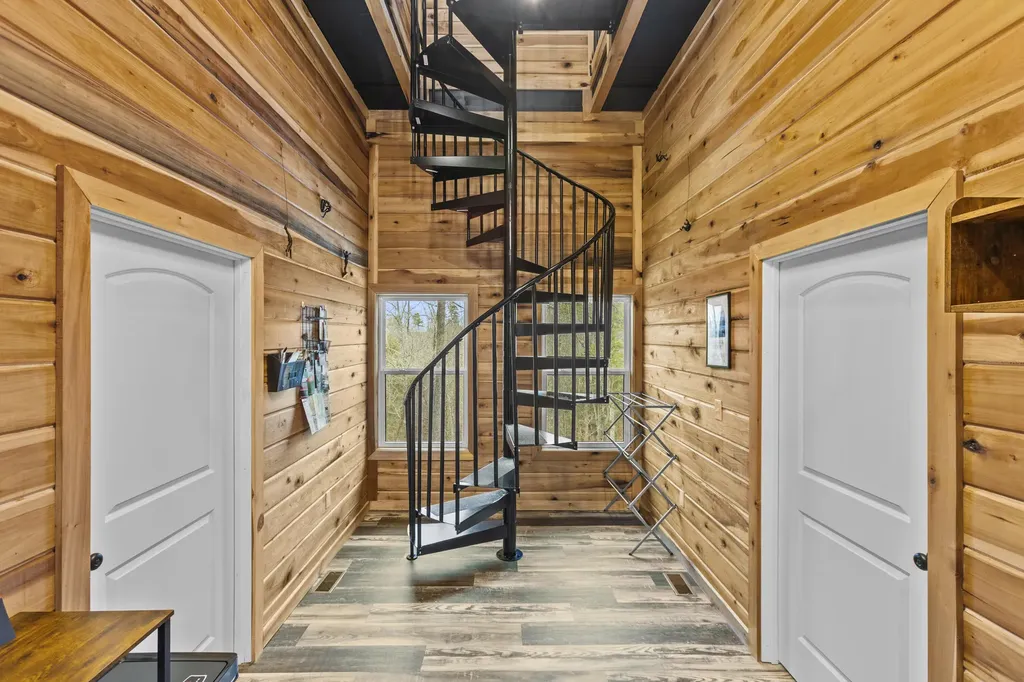 52 West Spencer Road Campton KY 41301