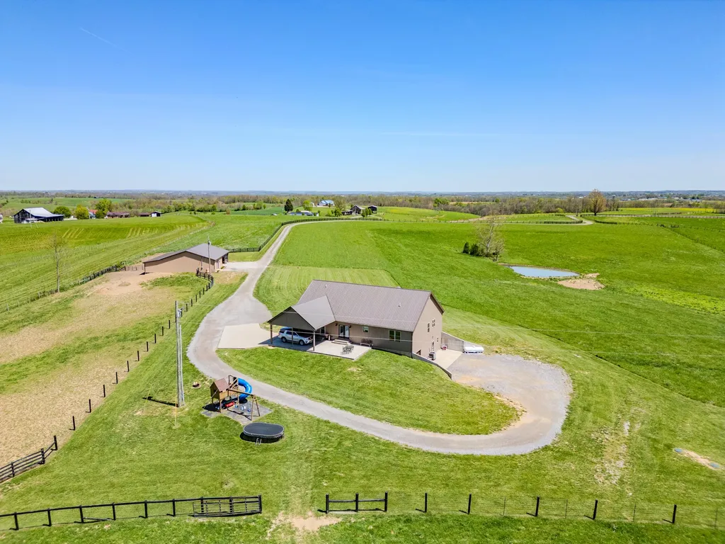 5990 Moorefield Road Carlisle KY 40311