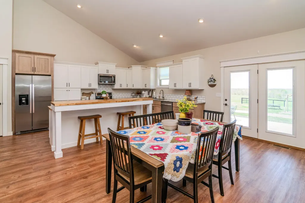 5990 Moorefield Road Carlisle KY 40311