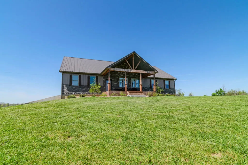 5990 Moorefield Road Carlisle KY 40311