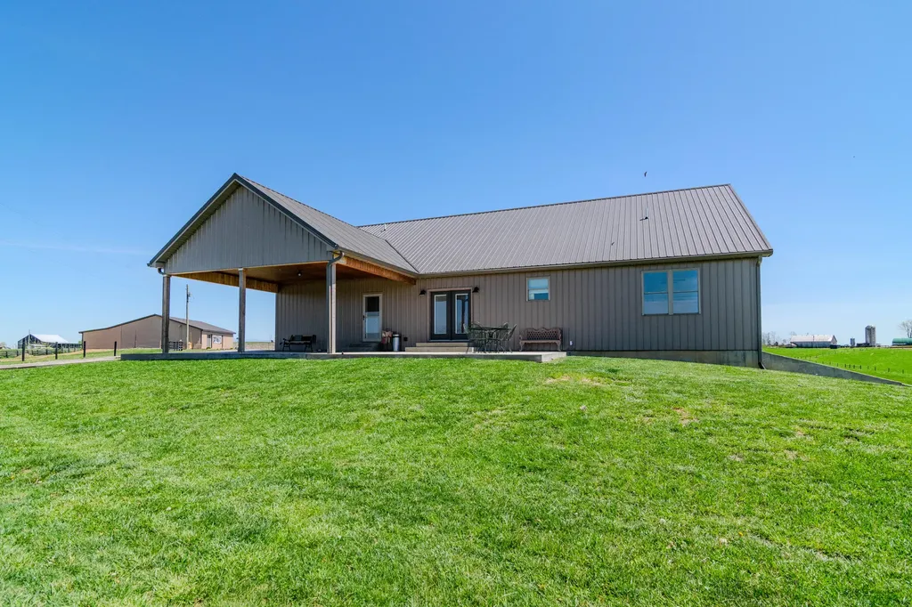 5990 Moorefield Road Carlisle KY 40311