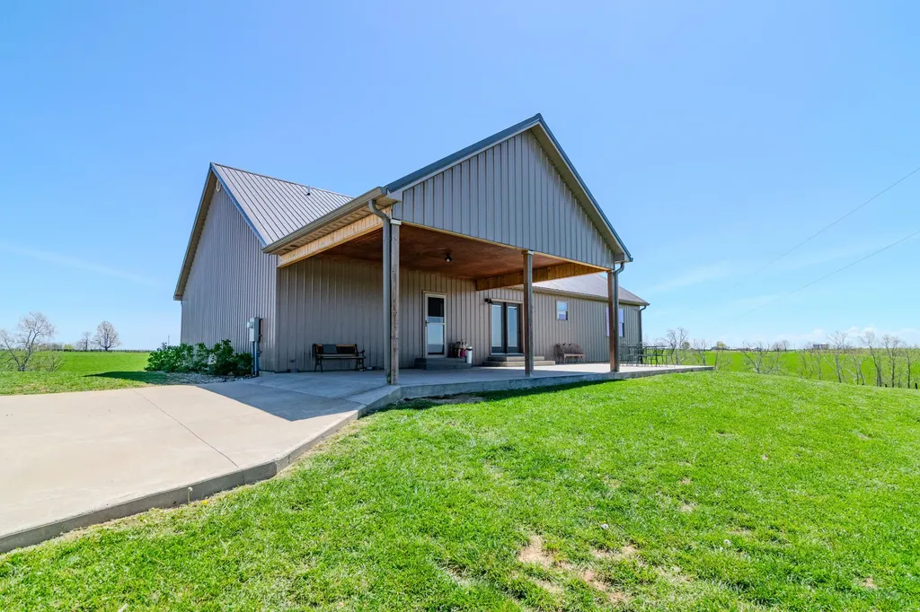 5990 Moorefield Road Carlisle KY 40311