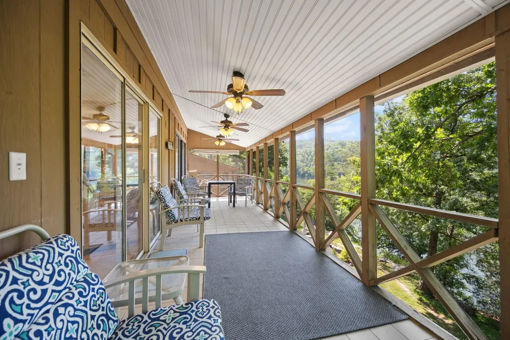 94-3 Woodson Bend Resort Bronston KY 42518