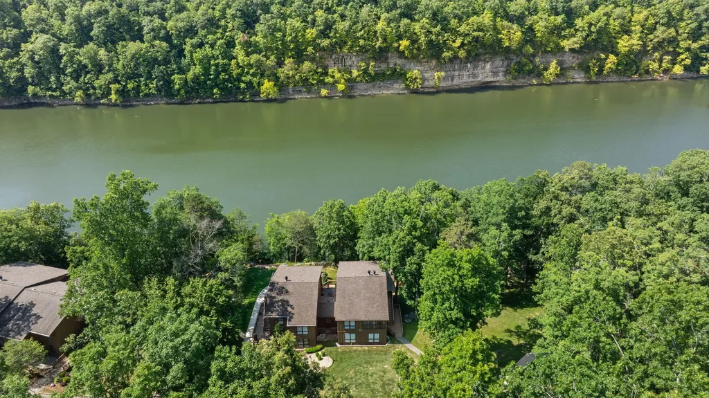 94-3 Woodson Bend Resort Bronston KY 42518
